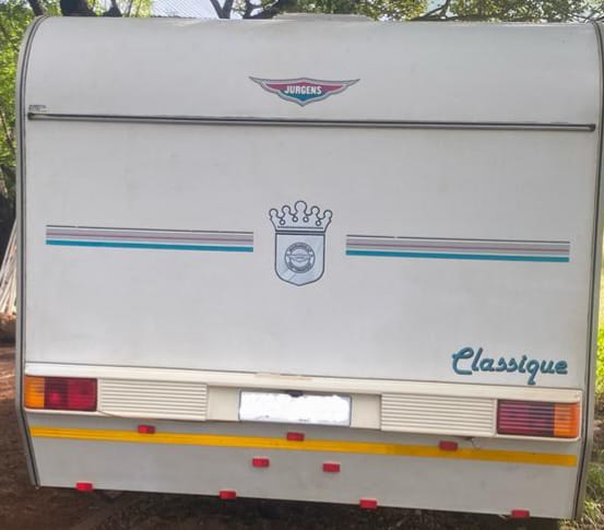 SOLD 1991 Jurgens Classique Caravan (CT 1342)