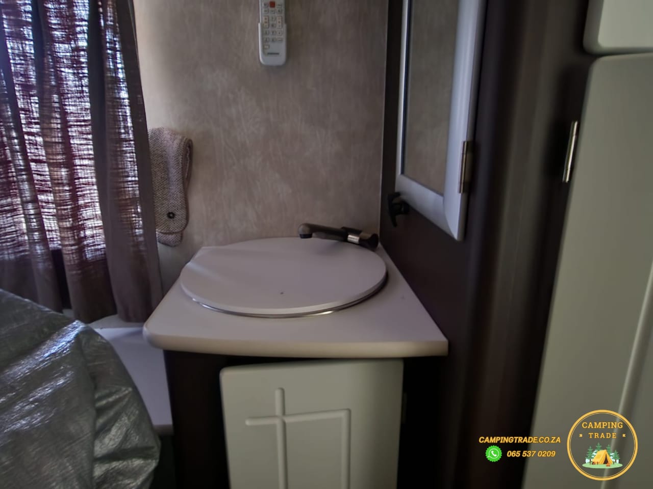 2012 Jurgens Fleetline Caravan (CT 1263)