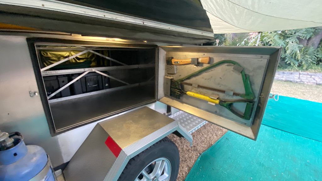 SOLD 2007 Desert Wolf Stainless Steel 4x4 Camping Trailer (CT 1356)