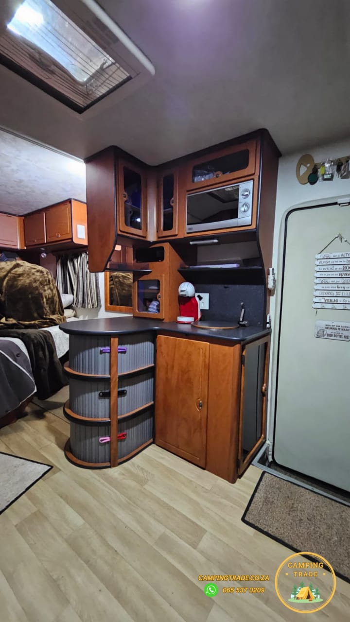 2013 Jurgens Elegance Caravan (CT 1248)