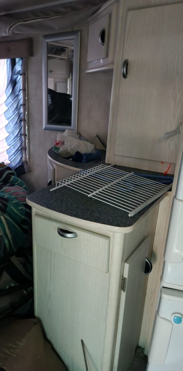 SOLD 2008 Sprite Swing Caravan (CT 1371)