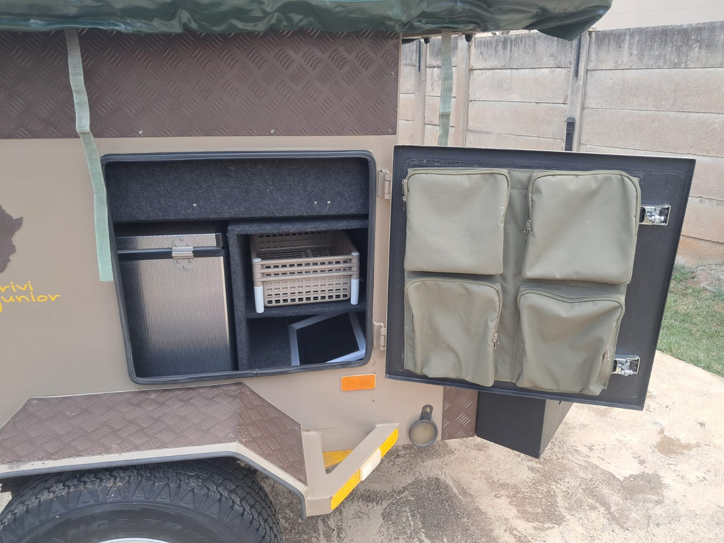 SOLD 2014 African Backbone Caprivi Off Road Camping Trailer (CT 1314)