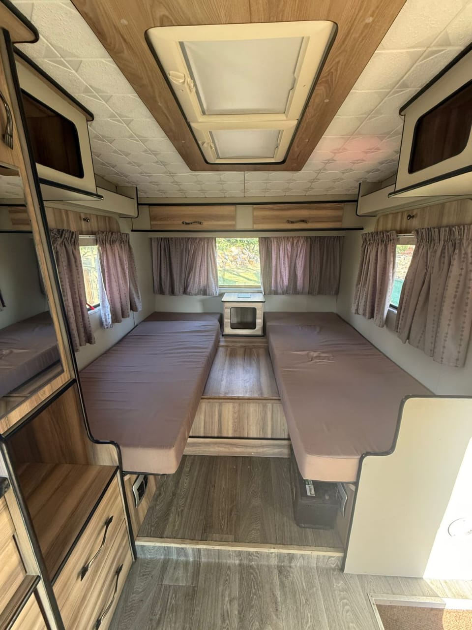 SOLD 1981 VW Autovilla Motorhome (CT 1436)