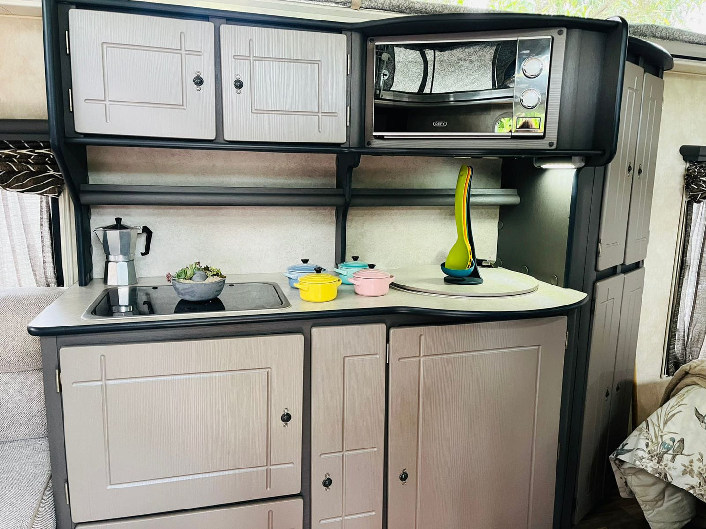 2016 Jurgens Penta Caravan (CT 1367)