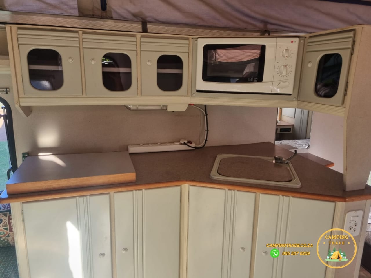 SOLD 1999 Jurgens Penta Caravan (CT 1208)