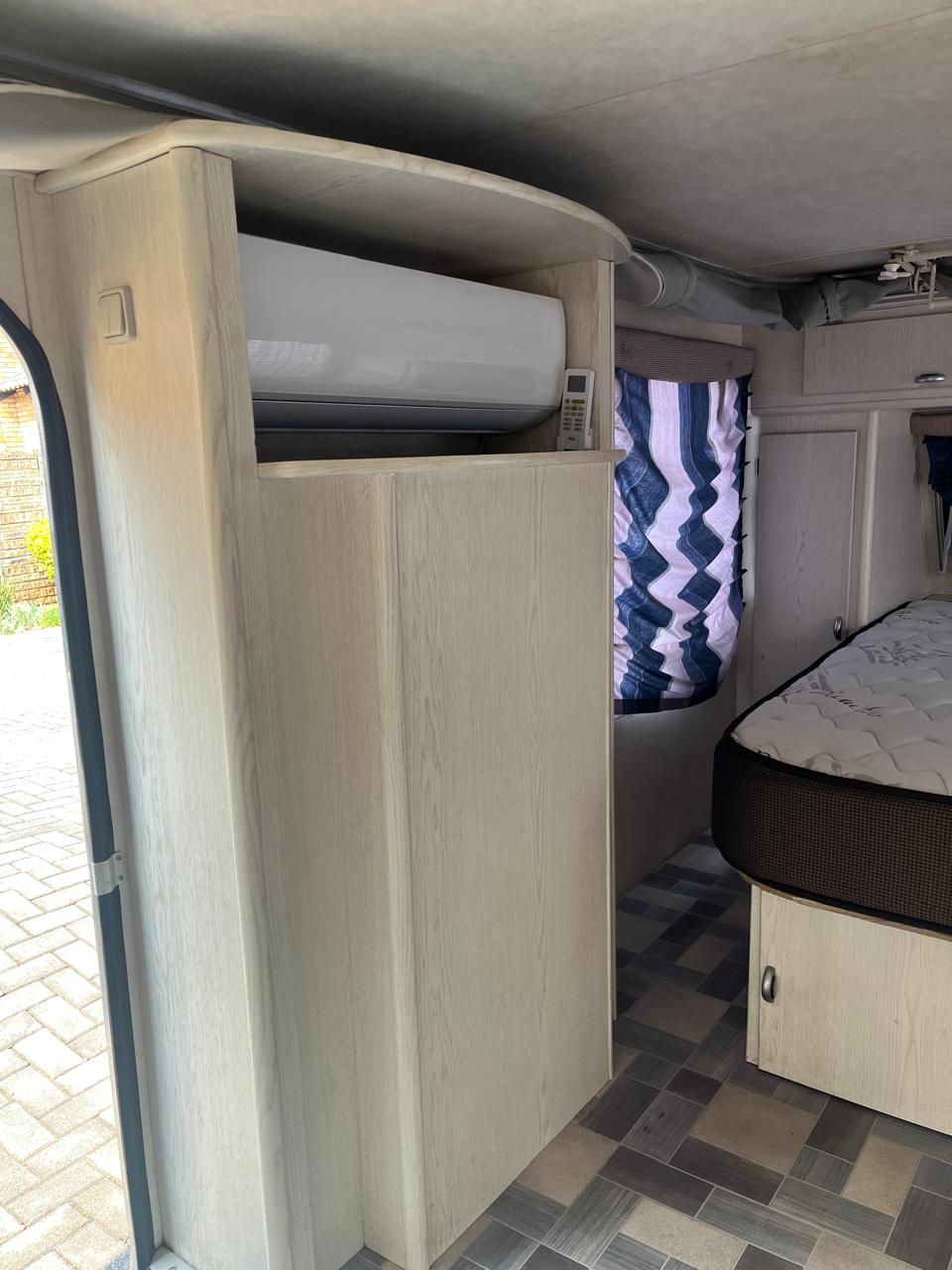 SOLD 2008 Sprite Swing Caravan (CT 1445)