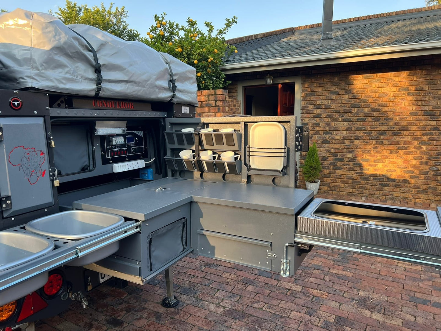 SOLD 2019 Conqueror Comfort Platinum Off Road Camping Trailer (CT 1334)