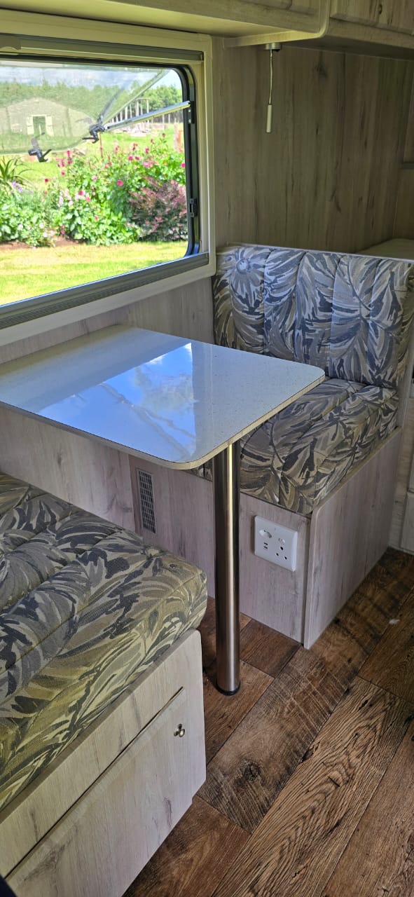 2007 Toyota 4x4 2.5 D4D Camper (CR 1294)