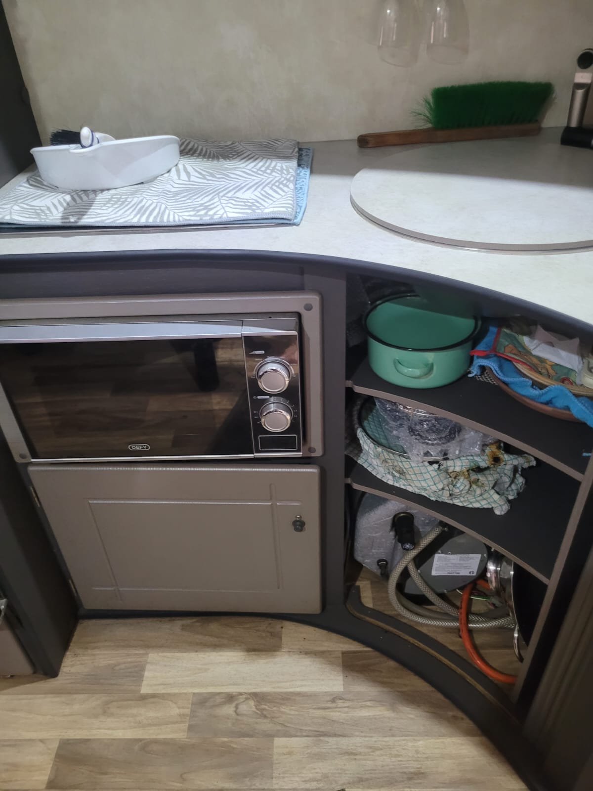 2015 Jurgens Classique Caravan (CT 1351)