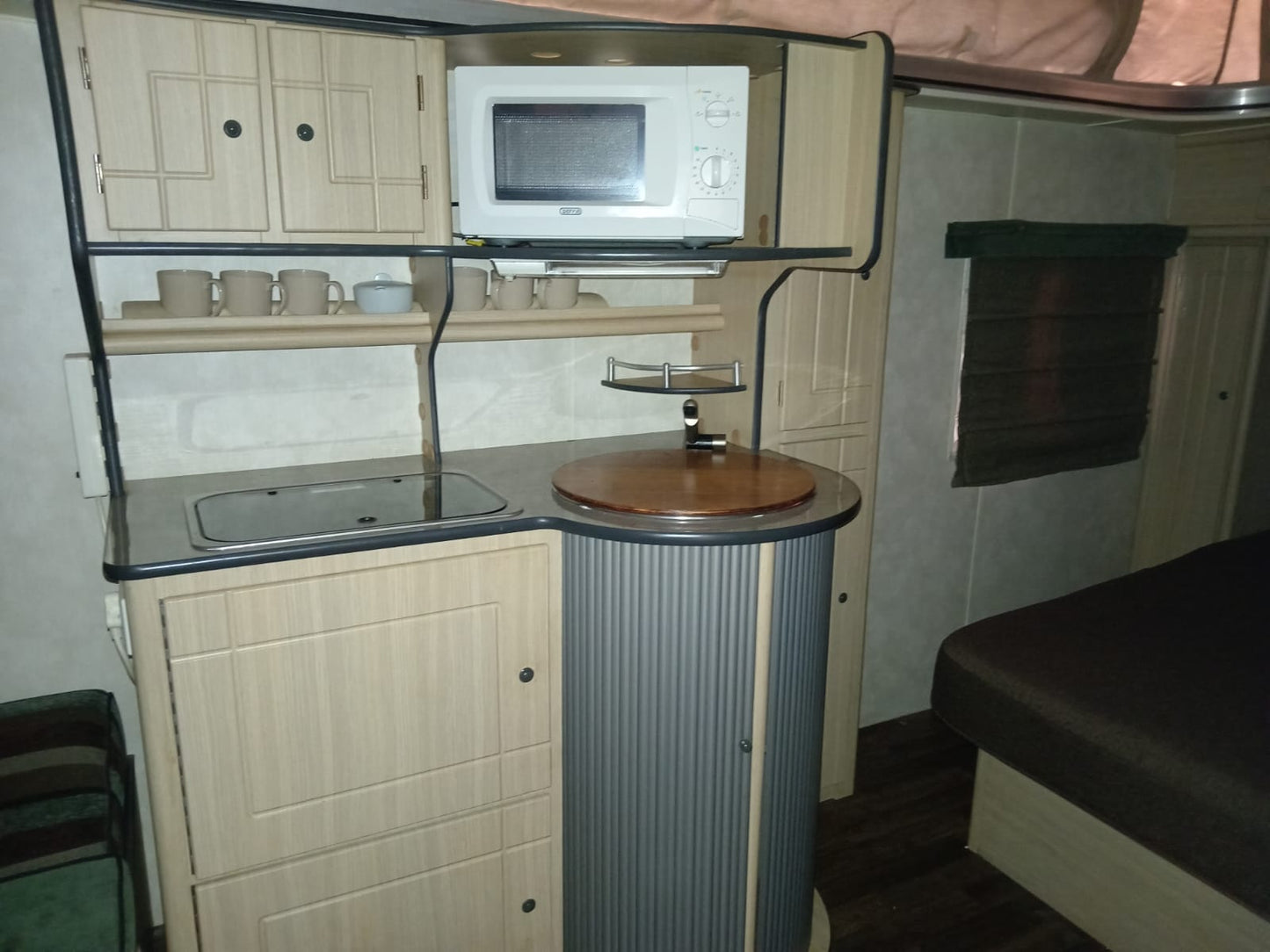 SOLD 2009 Jurgens Fleetline Caravan (CT 1400)