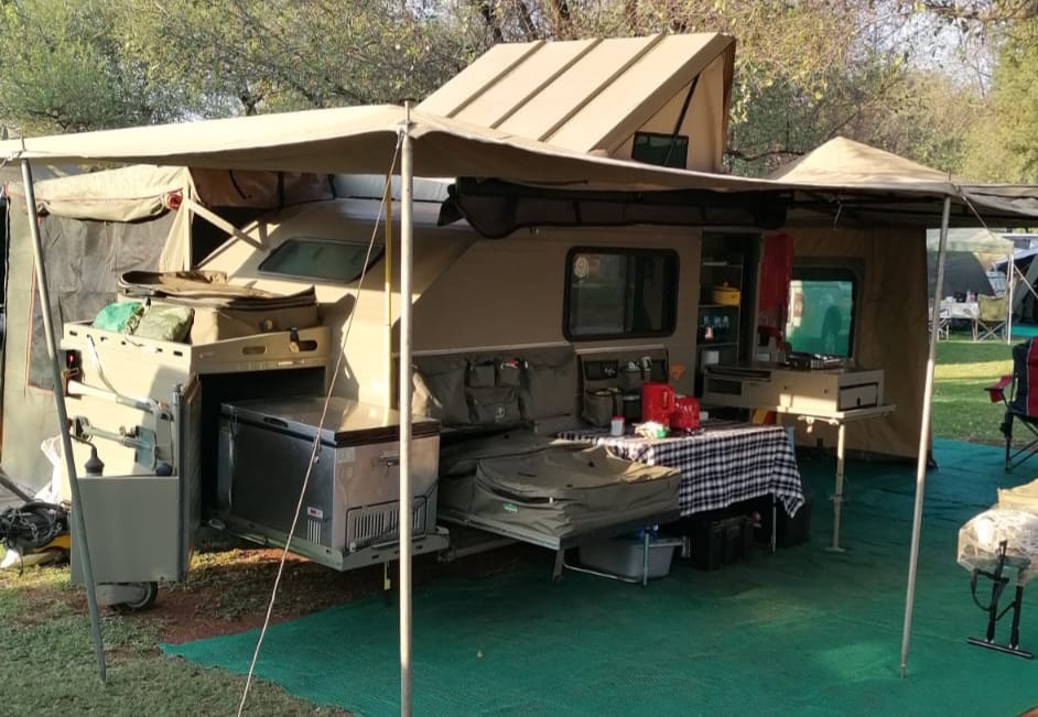 SOLD 2011 Challenger Ratel Off Road Camping Trailer (CT 1372)