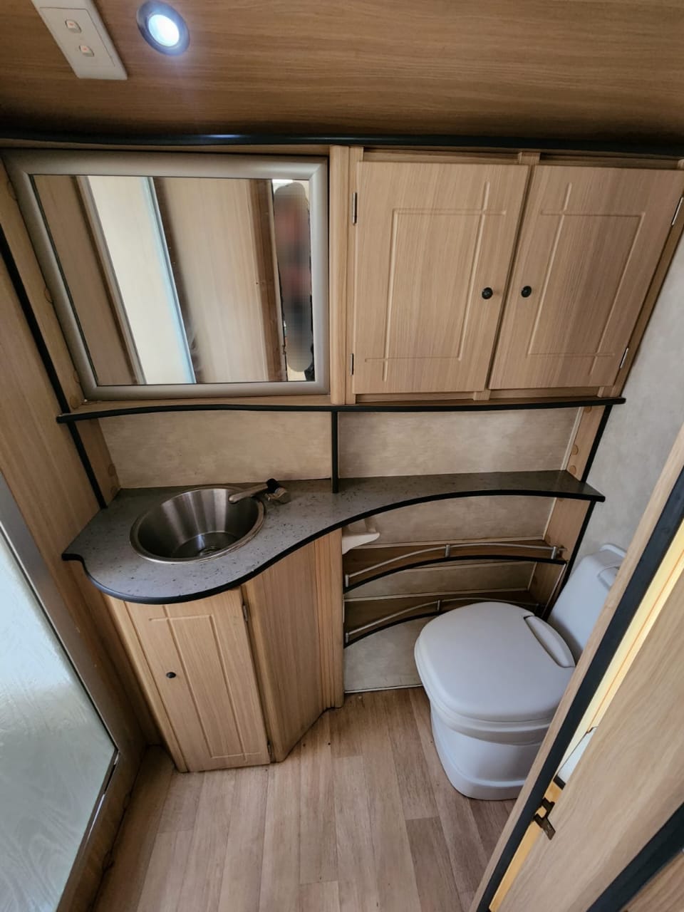 2010 Jurgens Exclusive Caravan (CR 1359)