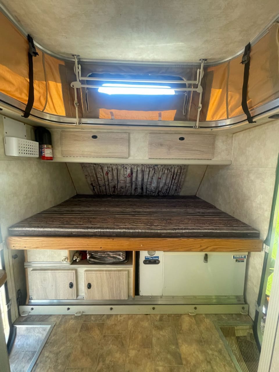 SOLD 1999 Jurgens Xplorer Off Road Caravan (CT 1343)