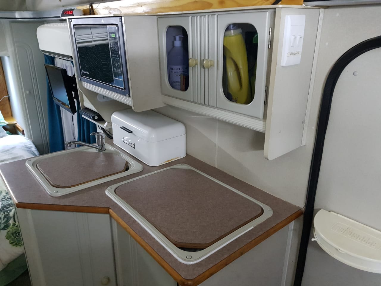 SOLD Jurgens Palma Caravan (CT 1397)