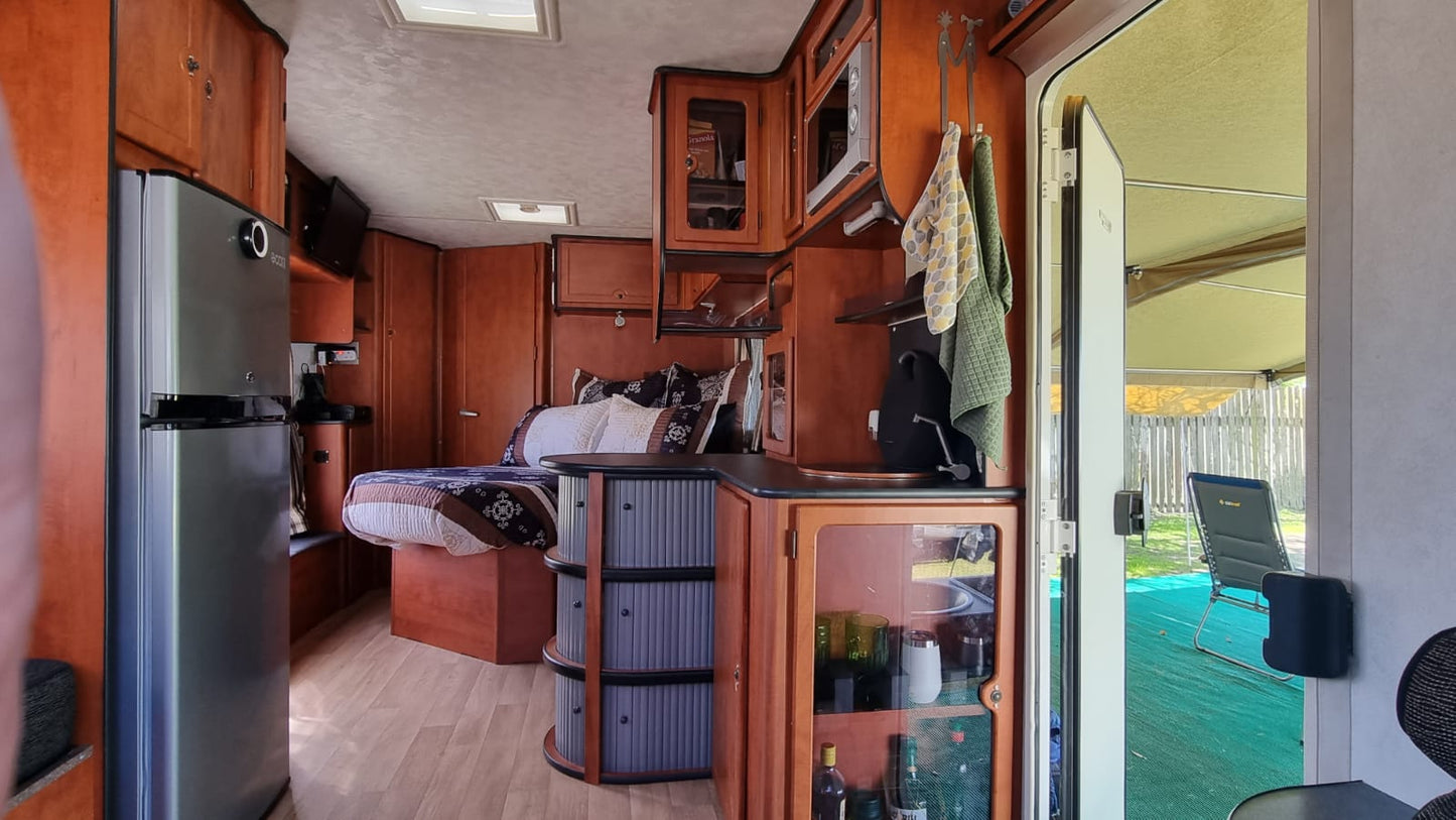 SOLD 2012 Jurgens Elegance (Wegsleep Limited Edidtion) Caravan (CT 1189)