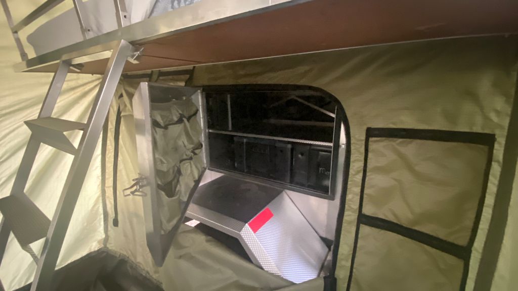 SOLD 2007 Desert Wolf Stainless Steel 4x4 Camping Trailer (CT 1356)
