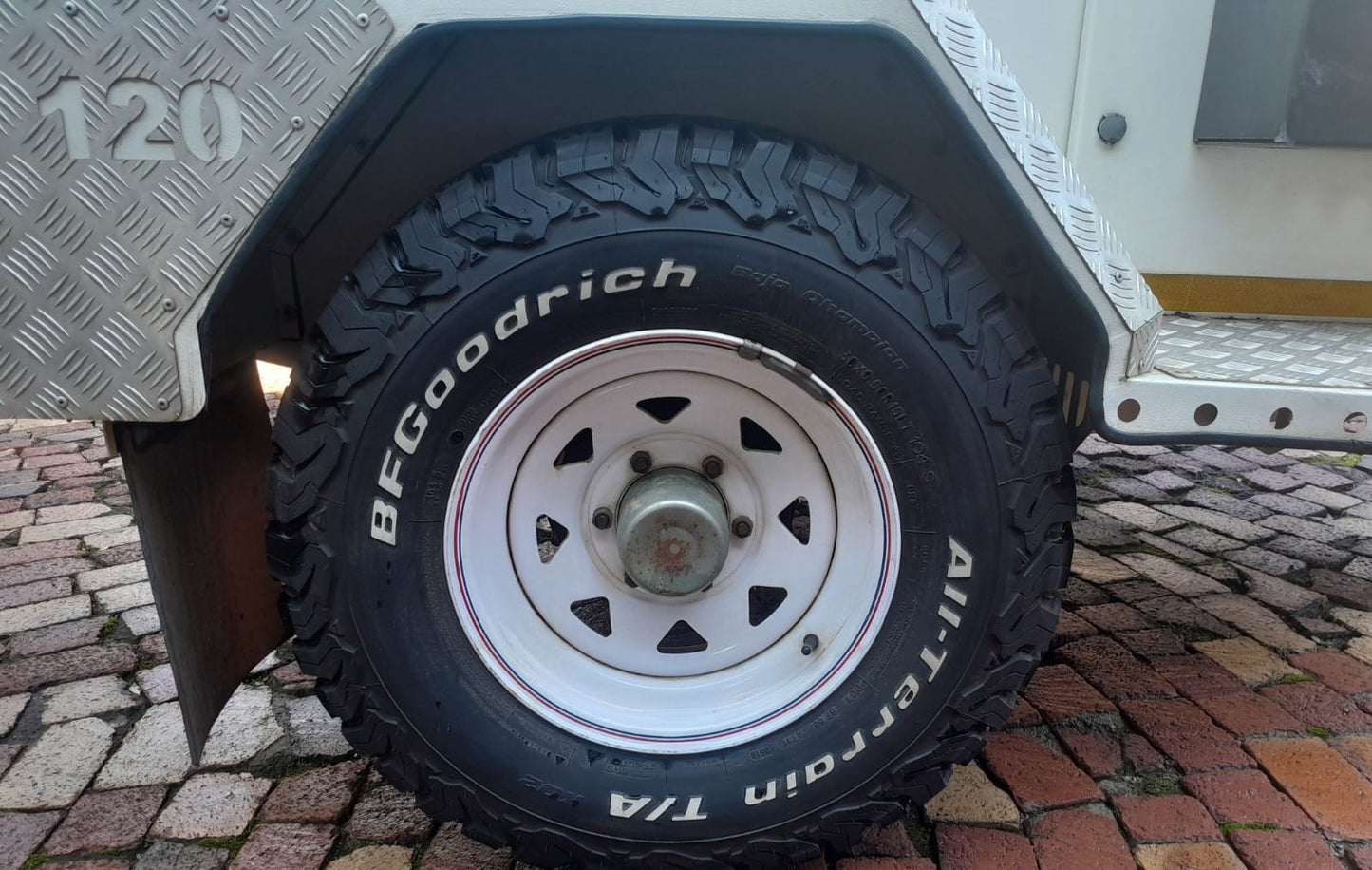 Jurgens XT 120 Camping Trailer (CT 1584)
