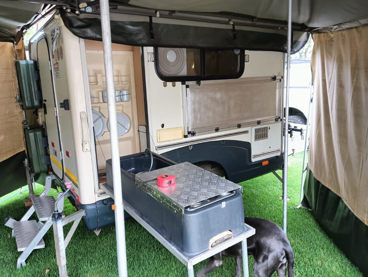 SOLD 2005 Jurgens Oryx Camping Trailer (CT 1388)