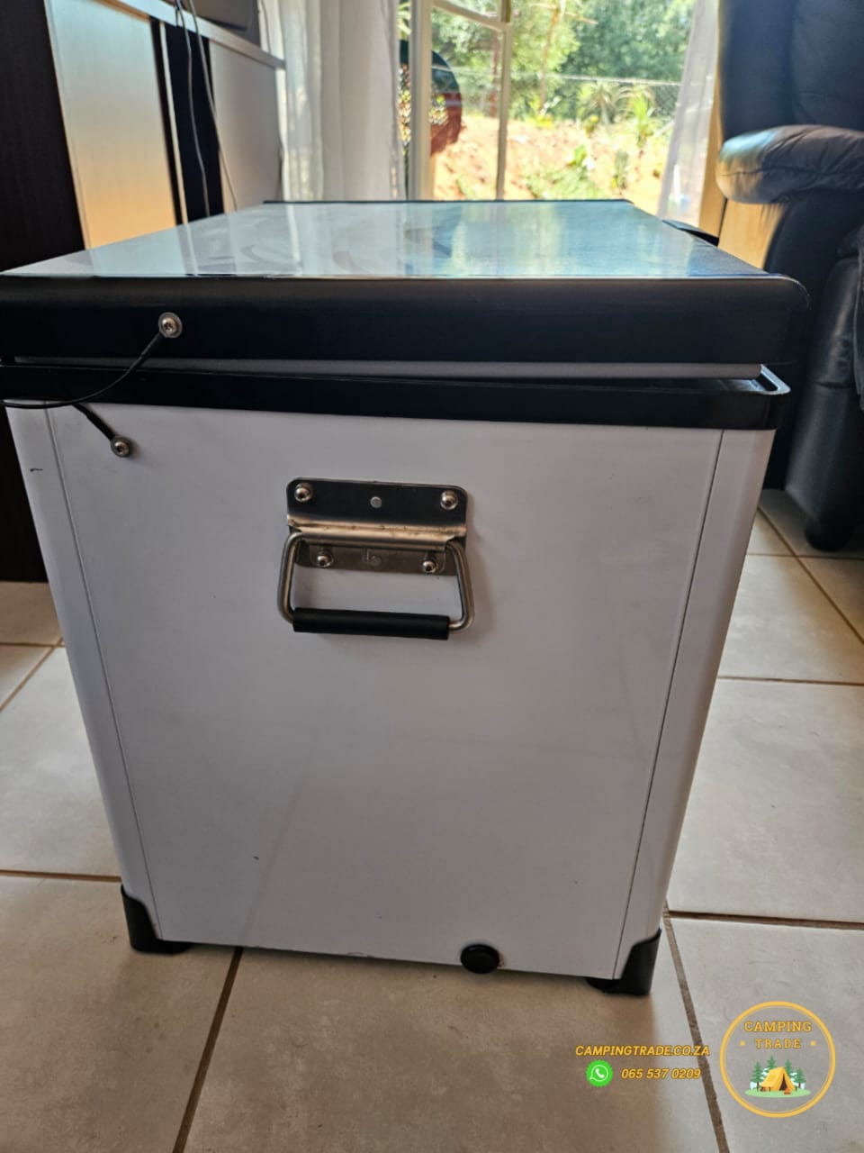 SOLD Snowmaster Fridge/Freezer (CT 1272)