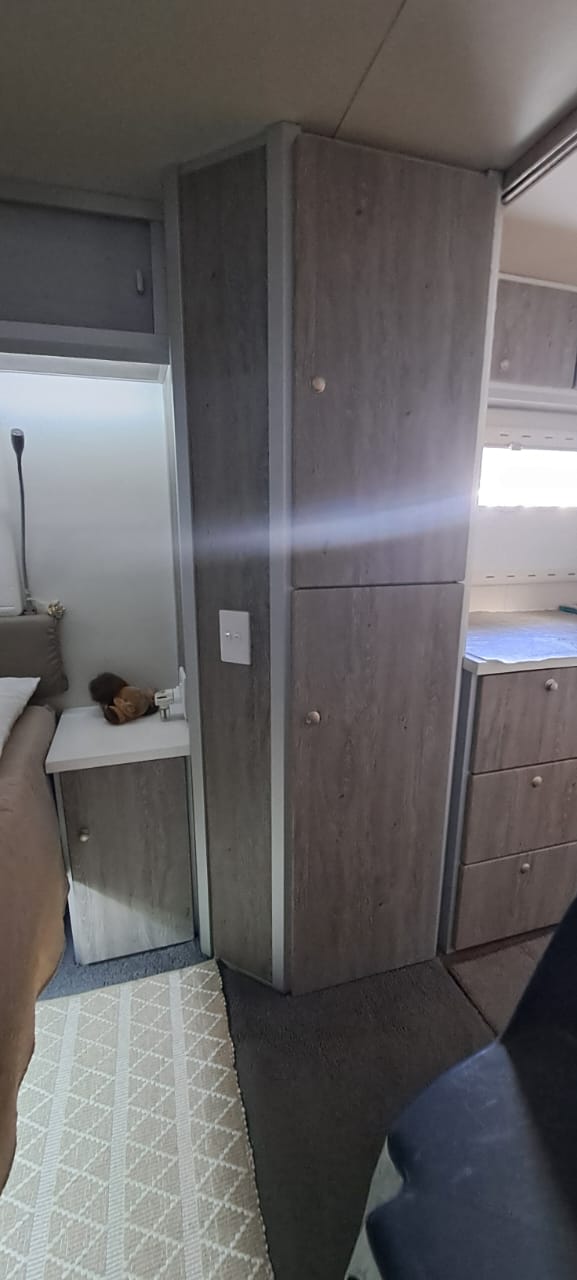 SOLD 2015 Sensation Anee Caravan (1376)