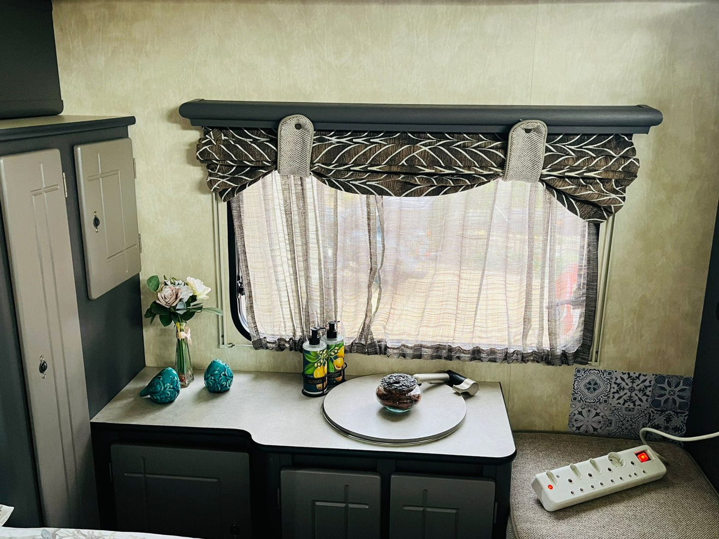 2016 Jurgens Penta Caravan (CT 1367)