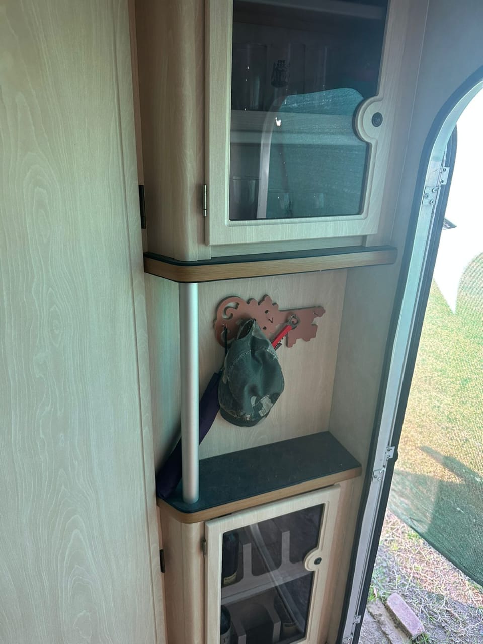 SOLD 2007 Jurgens Exclusive Caravan (CT 1394)