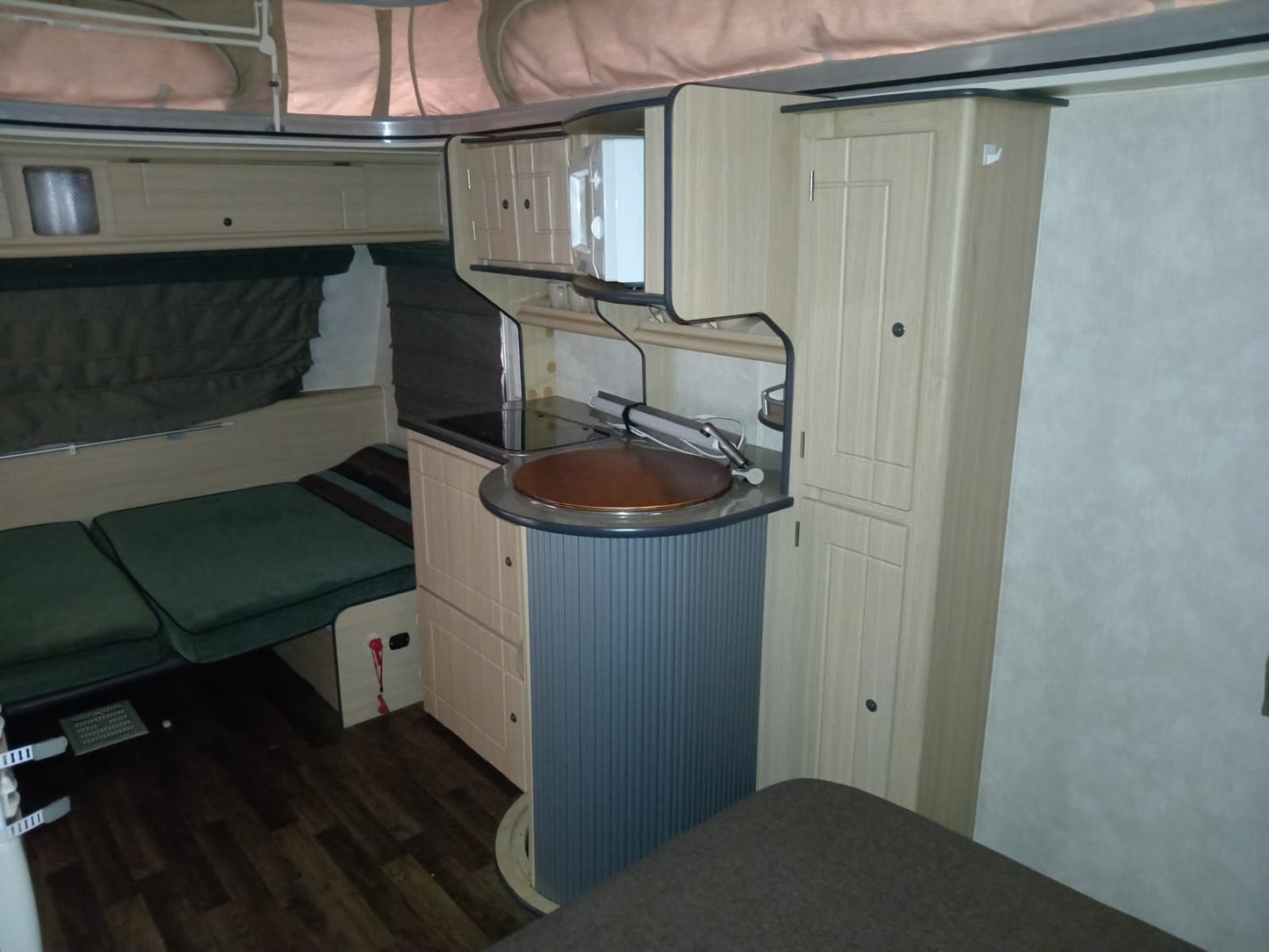 SOLD 2009 Jurgens Fleetline Caravan (CT 1400)