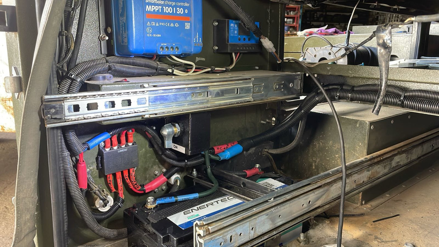 2012 Conqueror Comfort Off Road Camping Trailer (CT 1455)