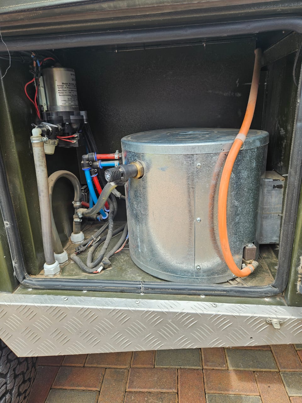 2019 Summit Everest Off Road Camping Trailer (CT 1459)