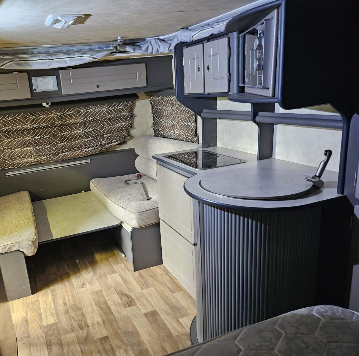 2016 Jurgens Fleetline Caravan (CT 1228)