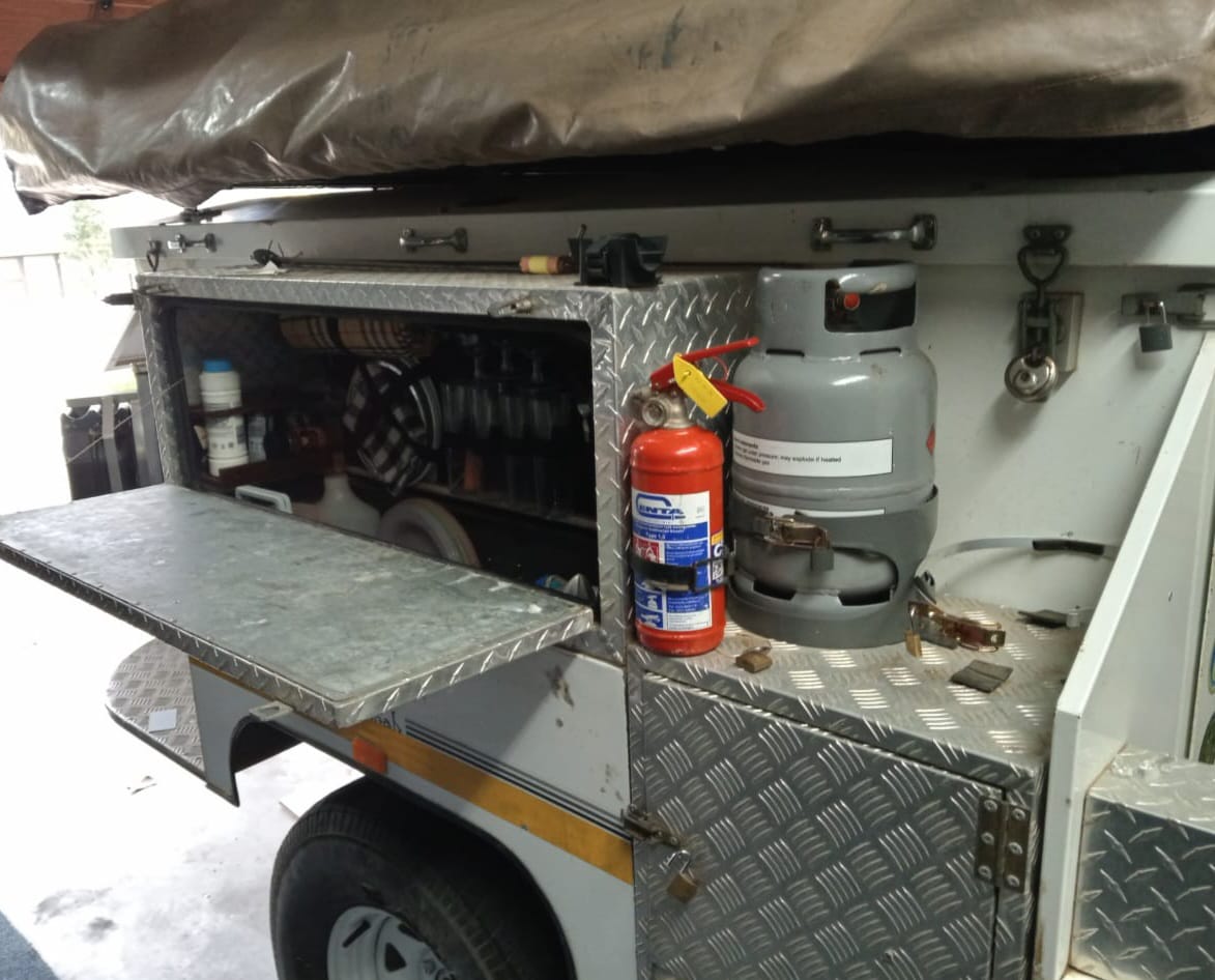 1998 Brakhah Off Road Camping Trailer (CT 1399)