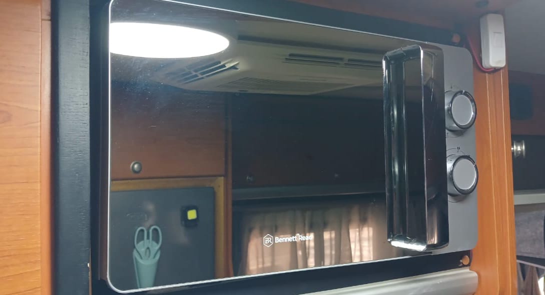 SOLD 2016 Iveco Discoverer 4 Motorhome (CT 1402)