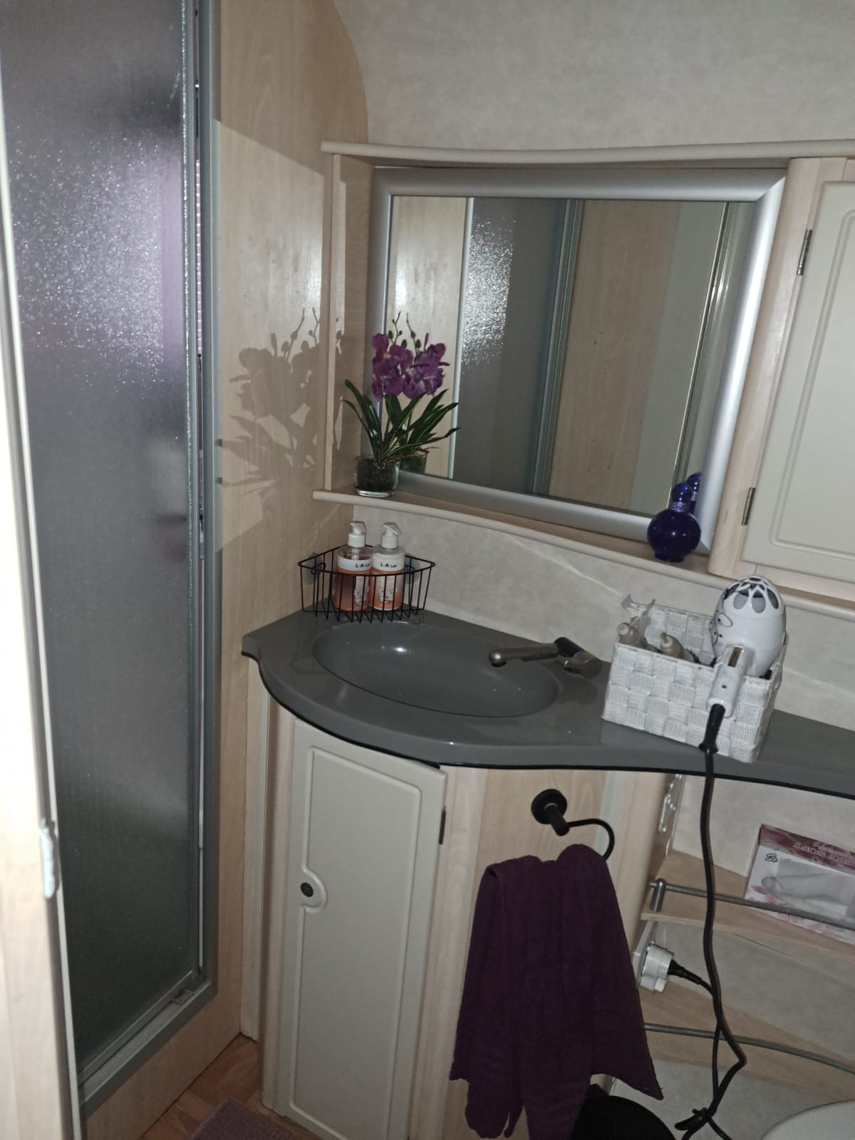 SOLD 2005 Jurgens Exclusive Caravan (CT 1312)