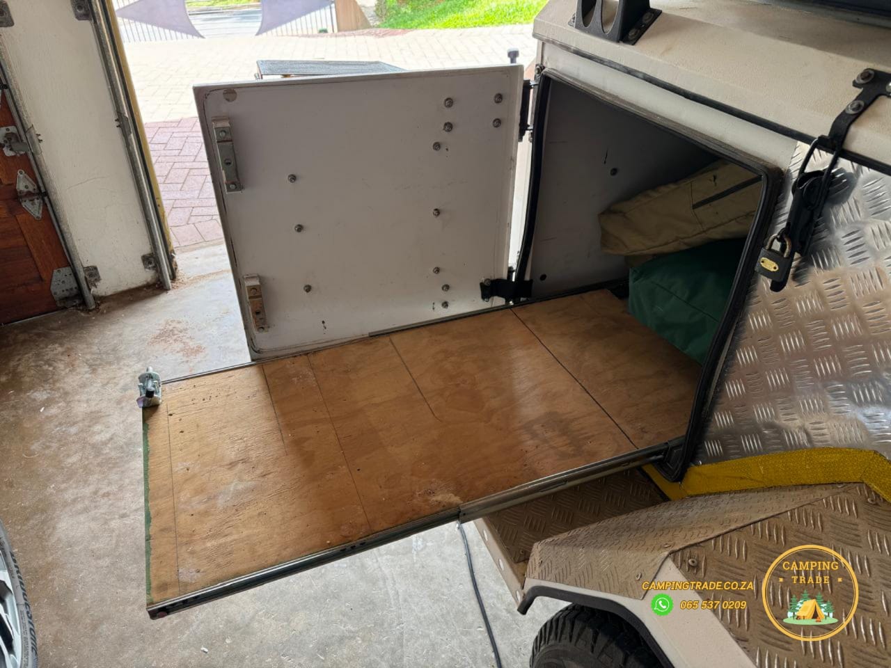 SOLD 2010 Jurgens XT 120 Off-Road Camping Trailer (CT 1264)