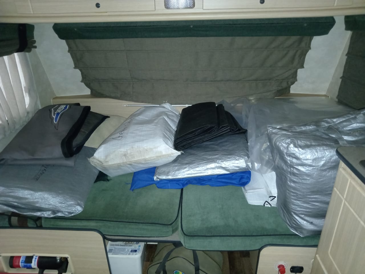 SOLD 2009 Jurgens Fleetline Caravan (CT 1400)