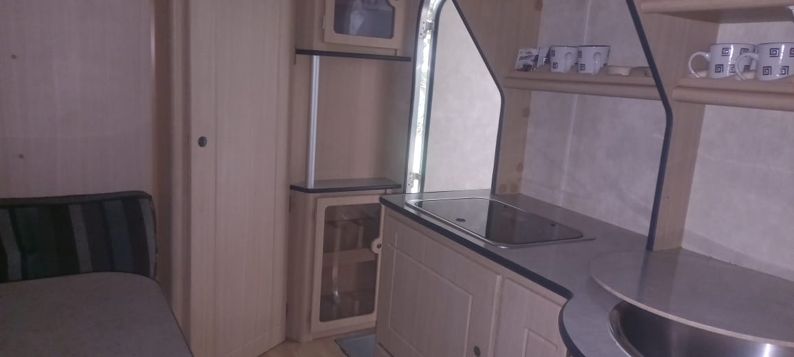 SOLD 2010 Jurgens Exclusive Caravan (CT 1355)