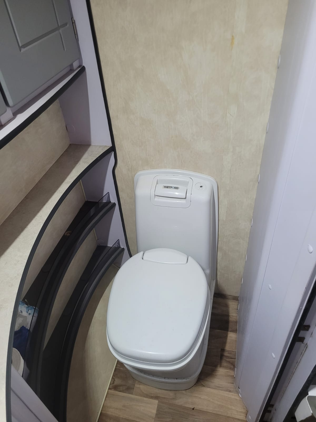 2015 Jurgens Classique Caravan (CT 1351)