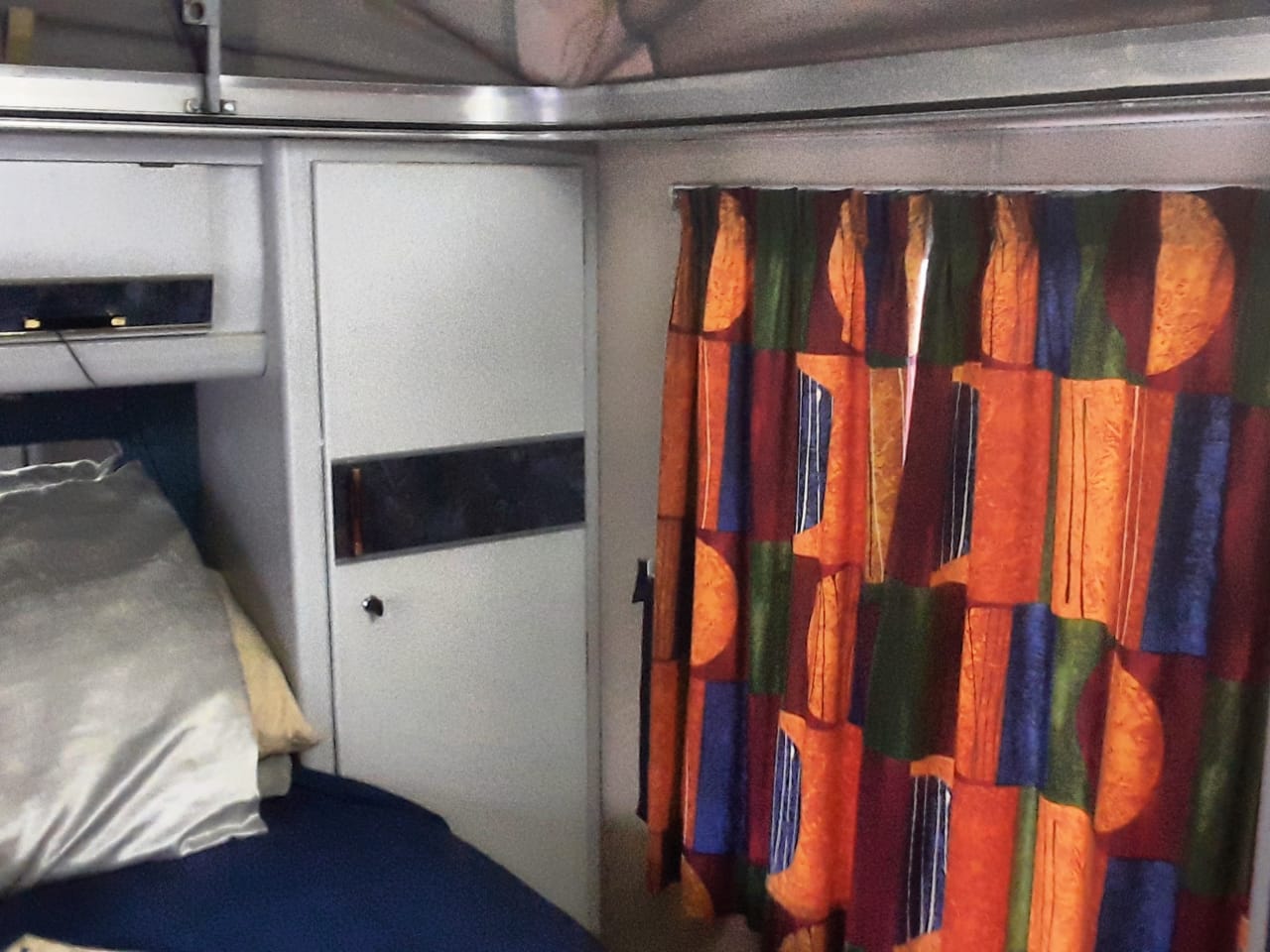 SOLD 1995 Jurgens Gazelle Caravan (CT 1297)