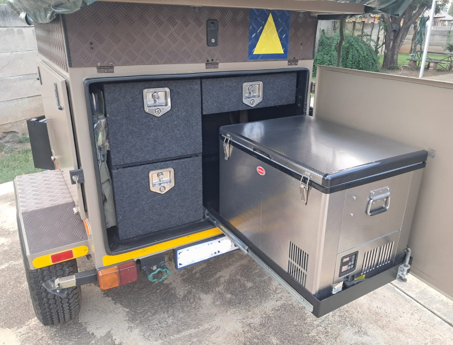 SOLD 2014 African Backbone Caprivi Off Road Camping Trailer (CT 1314)