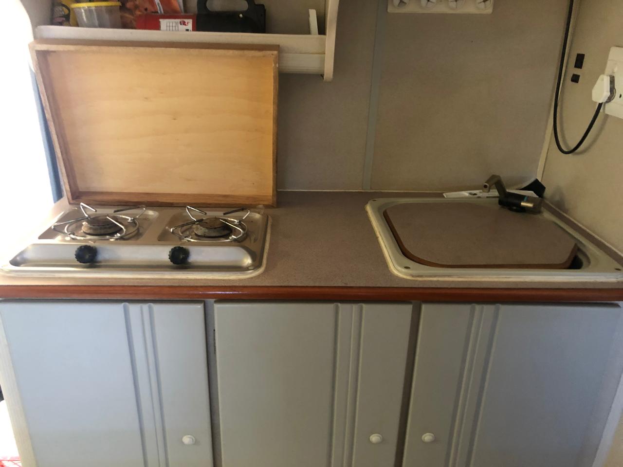 SOLD 2002 Jurgens Exclusive Caravan (CT 1170)