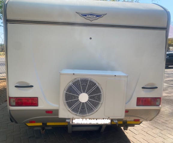 2010 Jurgens Exclusive Caravan (CT 1450)
