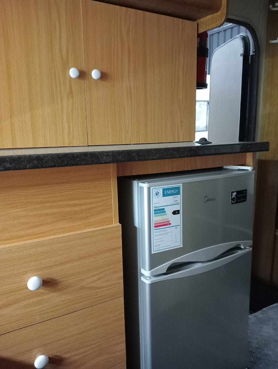 1996 Mitsubishi L300 Motorhome (CT 1419)