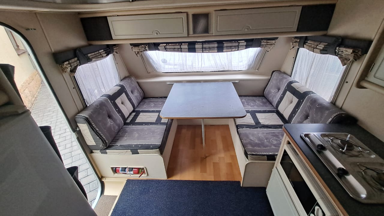 (SOLD) 2004 Jurgens Fleetline Caravan (CT 1274)