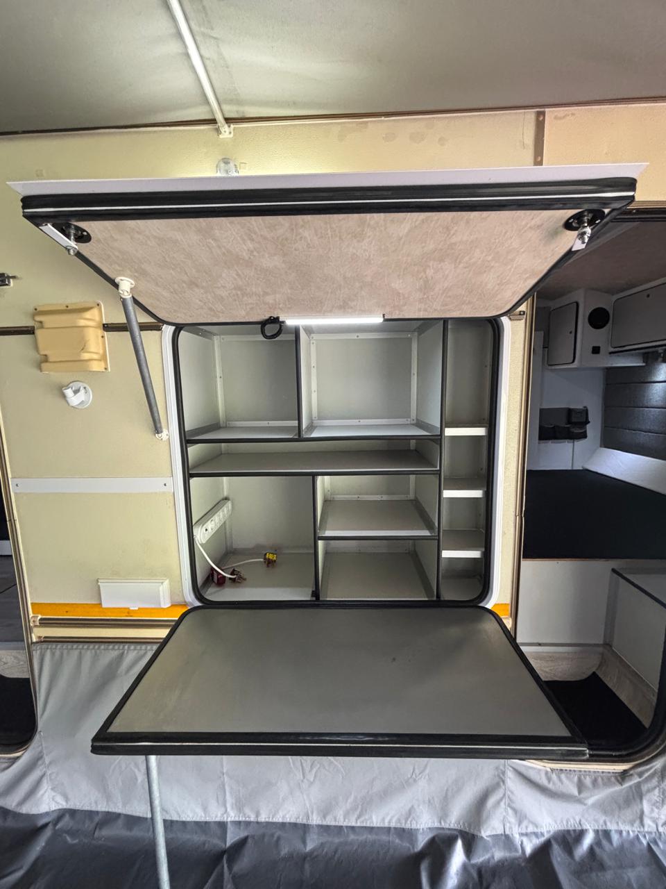 1998 Wilk Amythest Rebuild Caravan (CT 1346)