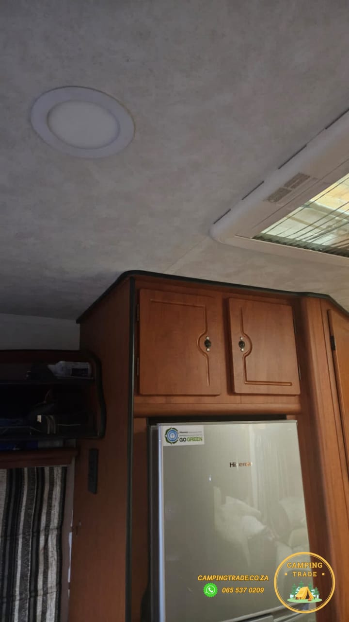 2013 Jurgens Elegance Caravan (CT 1248)