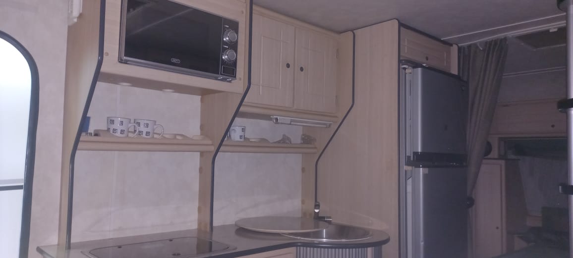 SOLD 2010 Jurgens Exclusive Caravan (CT 1355)