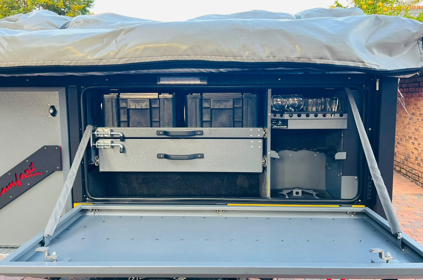 SOLD 2019 Conqueror Comfort Platinum Off Road Camping Trailer (CT 1334)