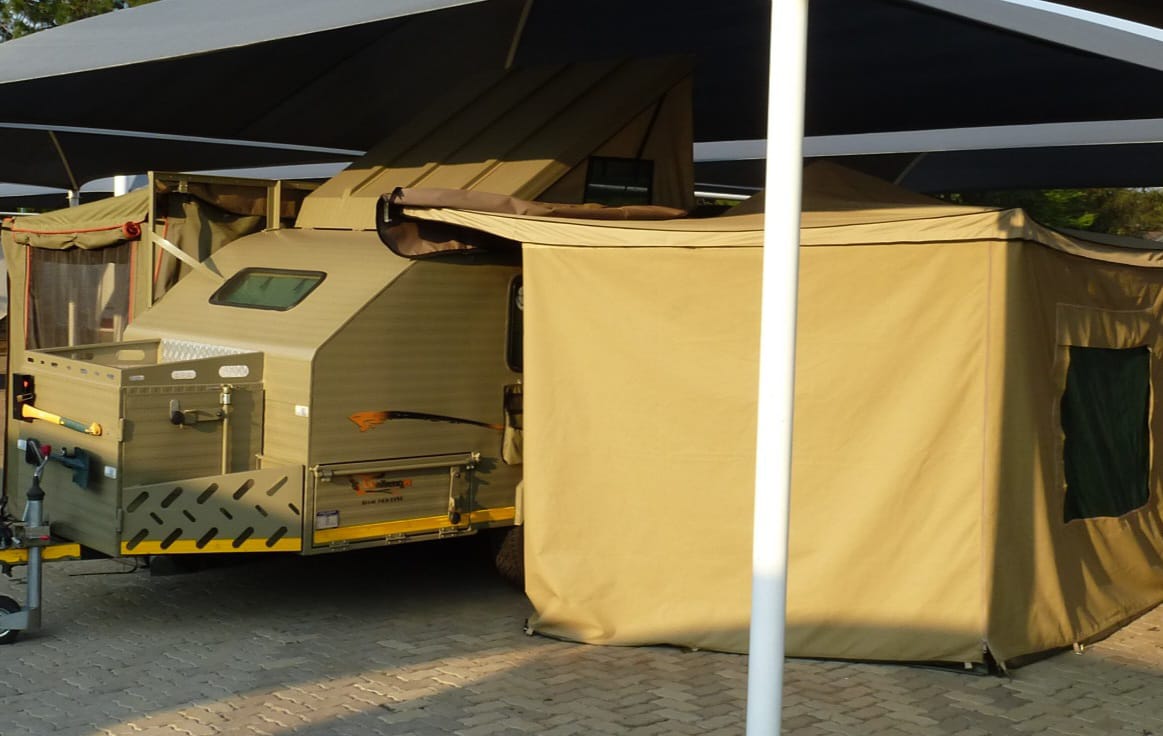 SOLD 2011 Challenger Ratel Off Road Camping Trailer (CT 1372)