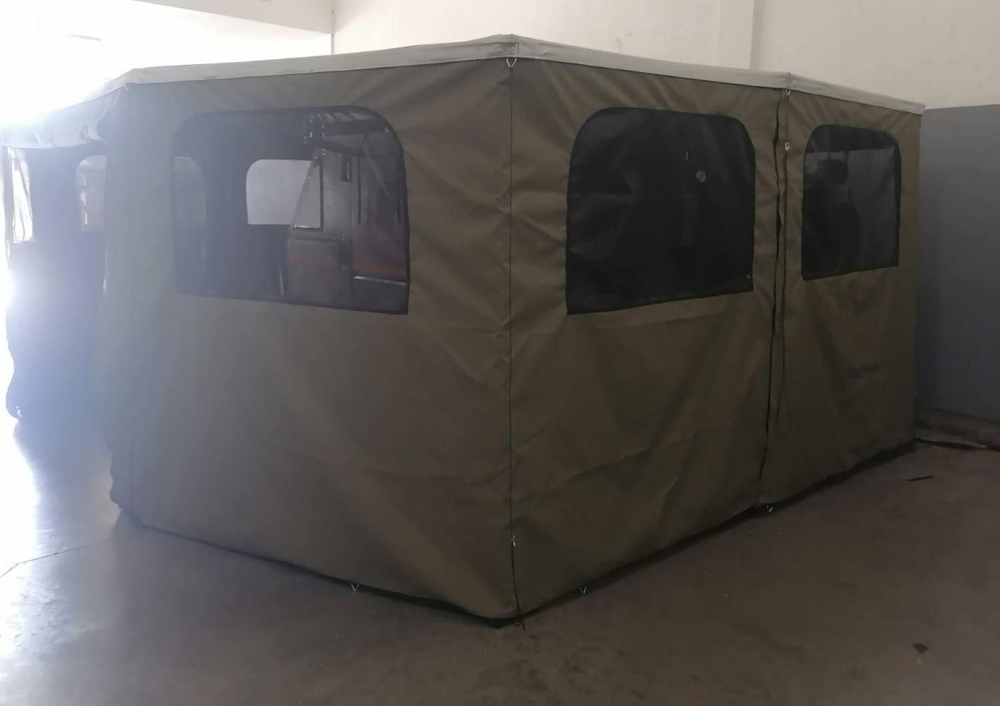 SOLD 2011 Conqueror Companion Claasic Off Road Camping Trailer (CT 1457)