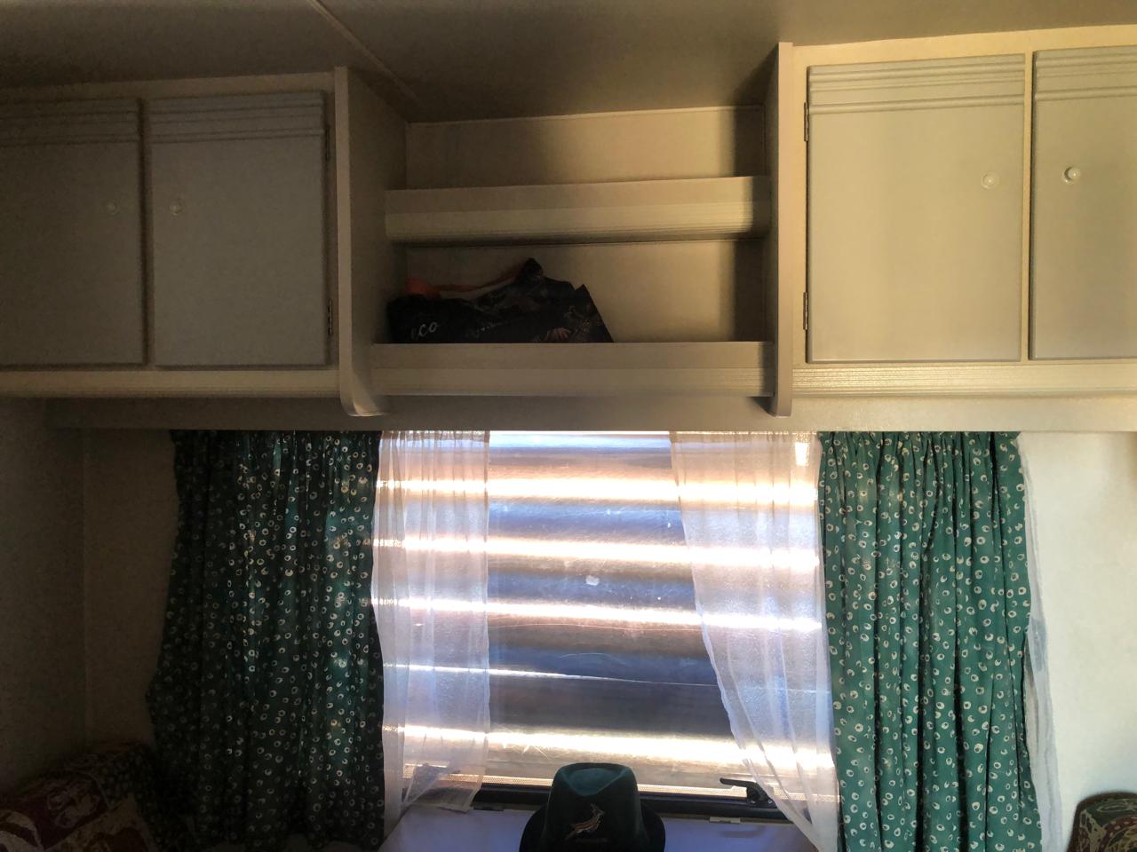 SOLD 2002 Jurgens Exclusive Caravan (CT 1170)